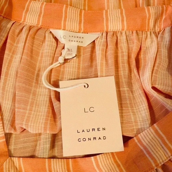 NWT’S. LC Lauren Conrad pink striped flowy top with 3/4 length sleeves. - Picture 5 of 9